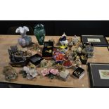 A collectors' lot comprising boxed decorative ceramics and glassware to include a 2002 limited