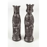 The Wedgwood "Arnold Machin" black basalt king and queen, height of king 14cm.