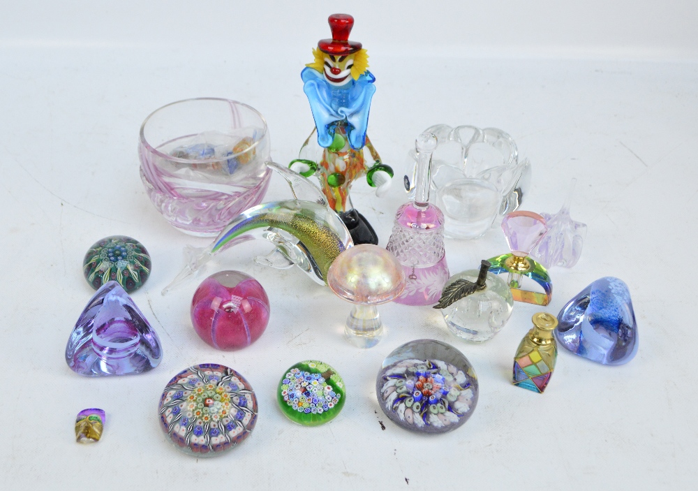 A quantity of paperweights and art glass including Caithness 'Pebble' etched M15504 and M62040,