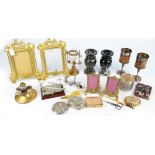 A quantity of collectors' items including a pair of modern brass photograph frames,