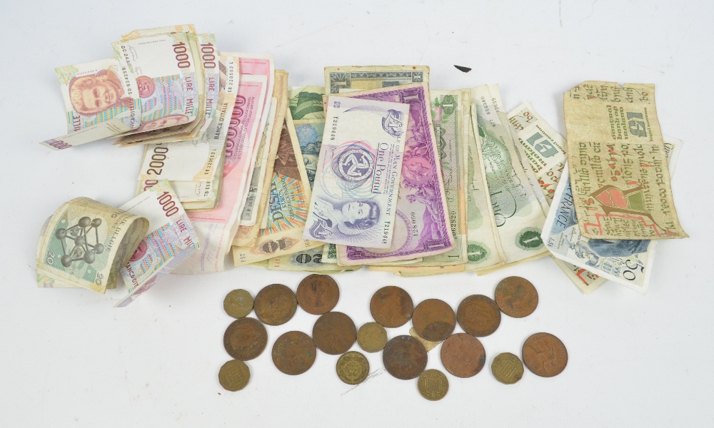 A quantity of European 1960s and 70s bank notes and a small quantity of penny coins.