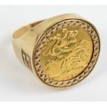 An Elizabeth II half sovereign, 1982 with 9ct removable ring mount setting, size S, weight 8.8g.