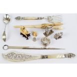 A pair electroplated mother of pearl handled fish servers,