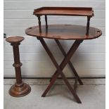 An Edwardian mahogany drop-sided butler's tray,