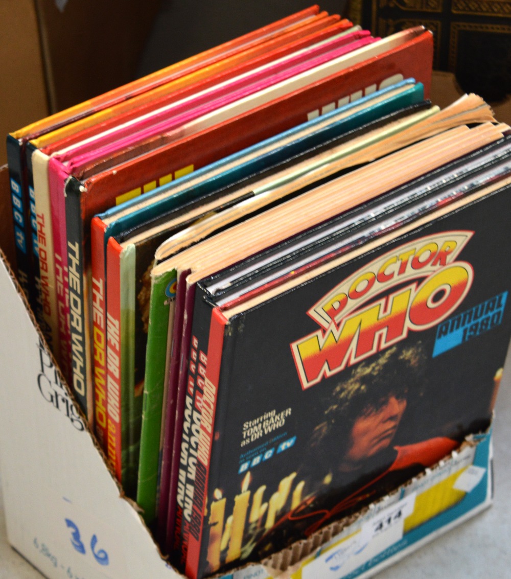 A quantity of Doctor Who books and annuals to include 'Doctor Who Annual' 1975, 1976, 1977,