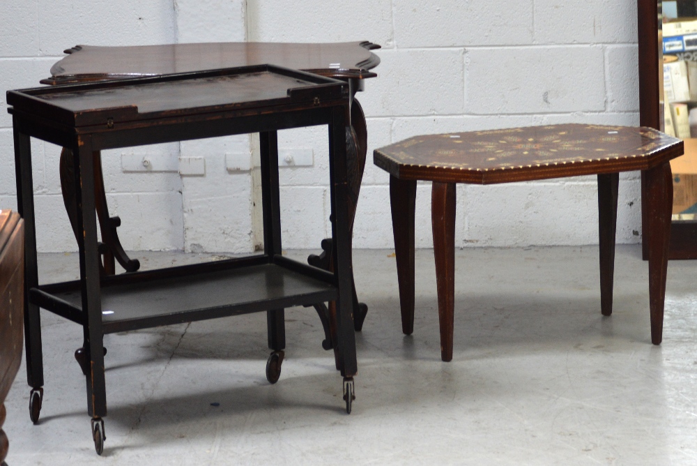 An Edwardian mahogany hall table on cabriole supports,