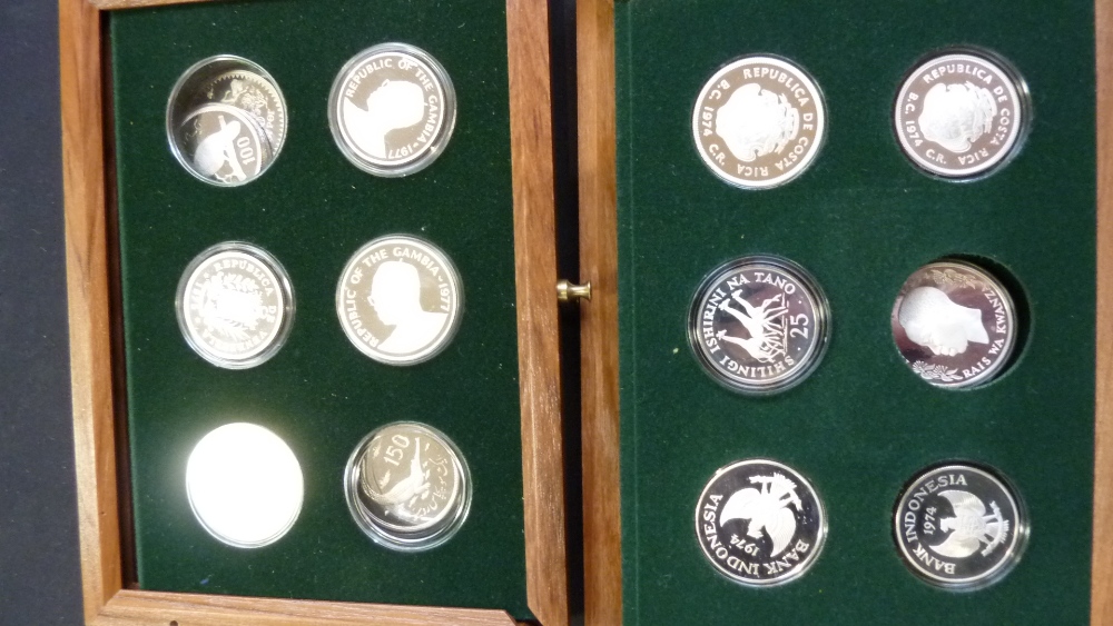 A quantity of silver coinage to include cased pairs of coins from Zaire, Jordan, Afghanistan, - Image 2 of 5