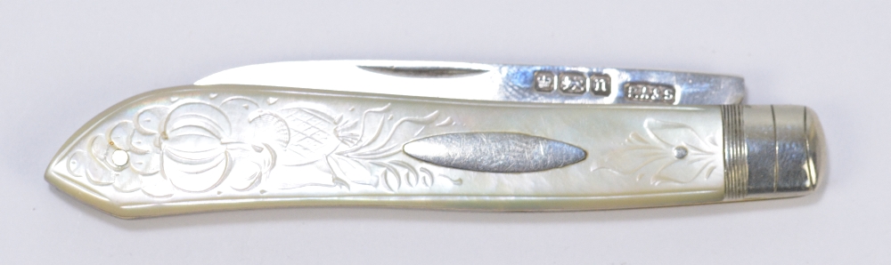 P ASHBERRY & SONS; an Edward VII hallmarked silver bladed,