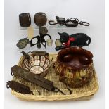 Mixed collectibles to include a c1940 military-issue pocket compass, various pocket balance scales,