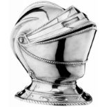 Ziergefäss "Helm" England um 1900. Metall versilbert. Aufklappbares Visier. Undeutlich gemarkt.