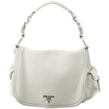 Tasche "Prada" Handtasche, weiss. "Side Pocket Flap Bag, Vitello Daino". Medium. 1 Innenfach mit