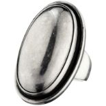 Silber-Ring "Georg Jensen" Silber 925, gestempelt "Georg Jensen Denmark". Ringgrösse 51. 16.9 g.