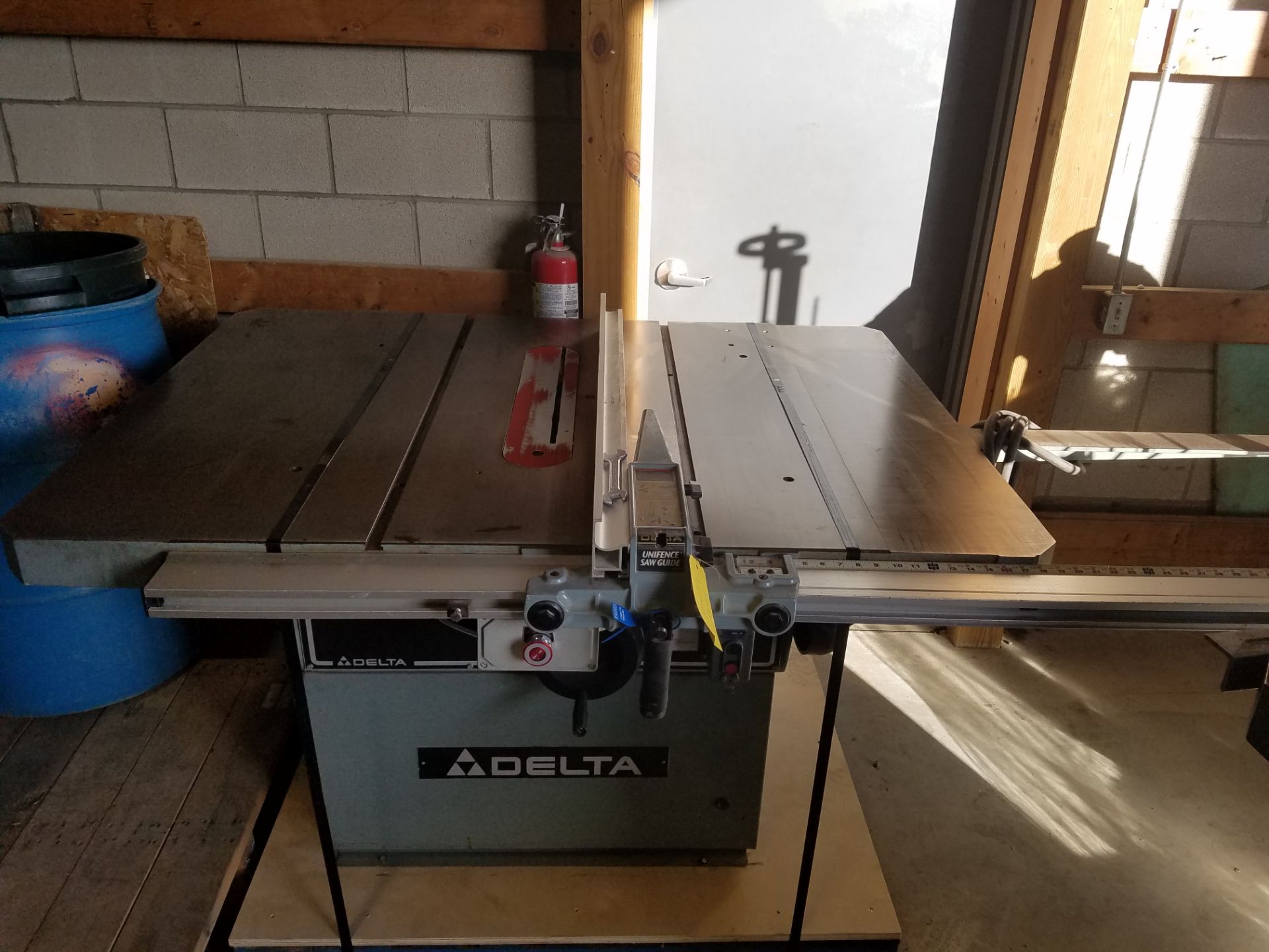 (954)Delta 12" Table Saw