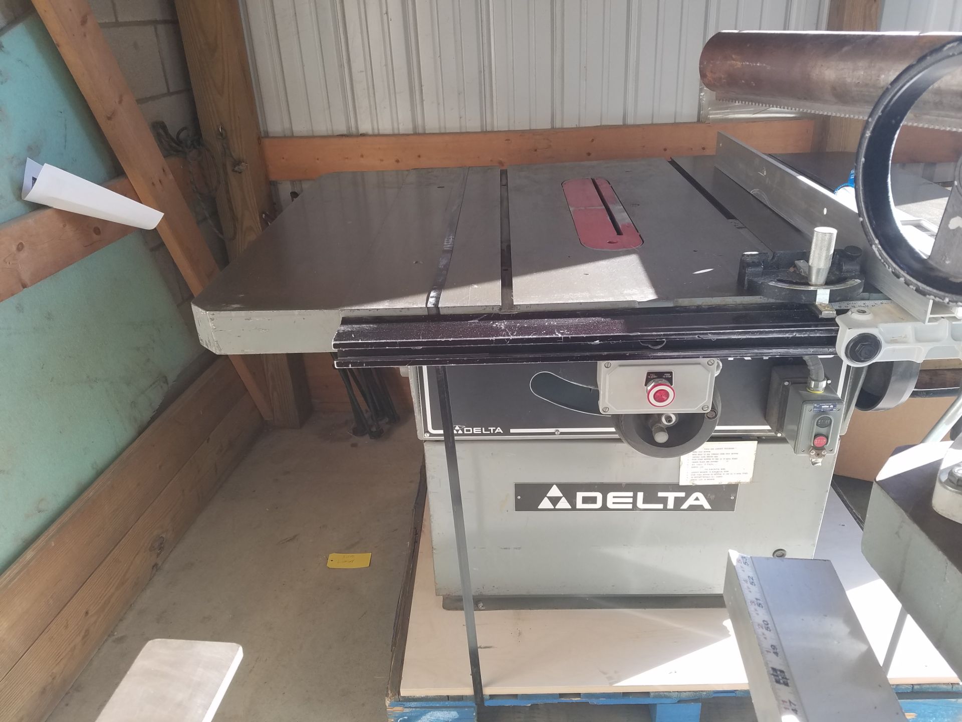 (955)Delta 34780A 12" Table Saw