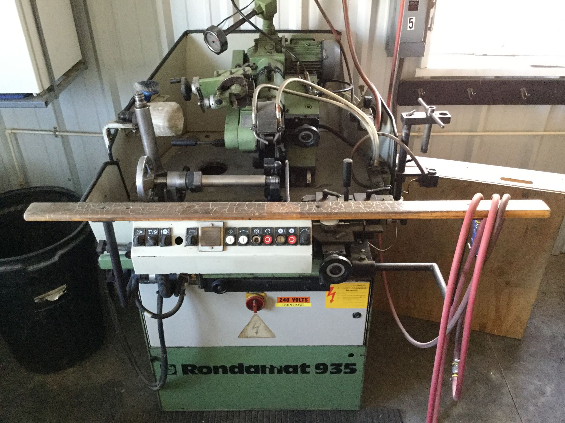 (941)Weinig Rondanat  935 Profile Grinder   Ser# 935-432 - Image 2 of 3