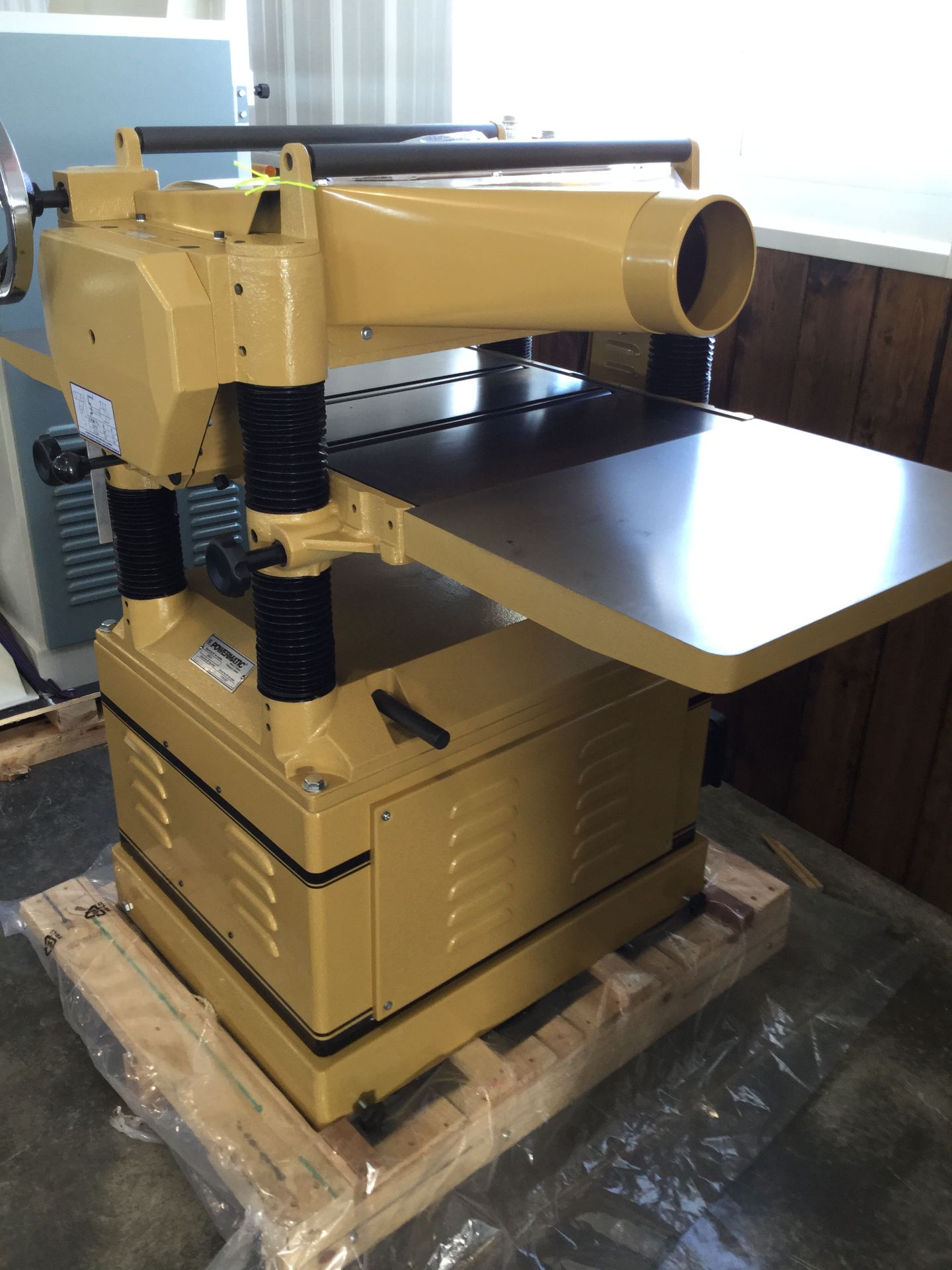 (903)NEW- POWERMATIC 20'' PLANER (STRAIGHT KNIFE) 230V (SHOW ROOM MODEL) - Image 3 of 5