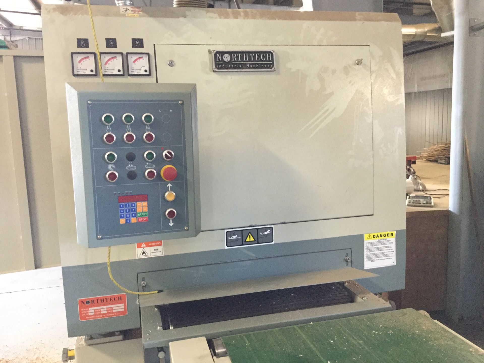 (939)LIQUIDATION- NORTHTECH 27'' TOP AND BOTTOM PLANER SANDER LINE.(MFG 2014) - Image 3 of 25