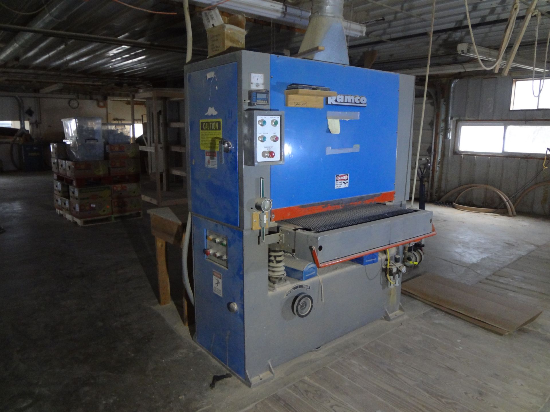 (952)LIQUDATION- RAMCO 37'' WIDE BELT SANDER  WITH PLATNUIM