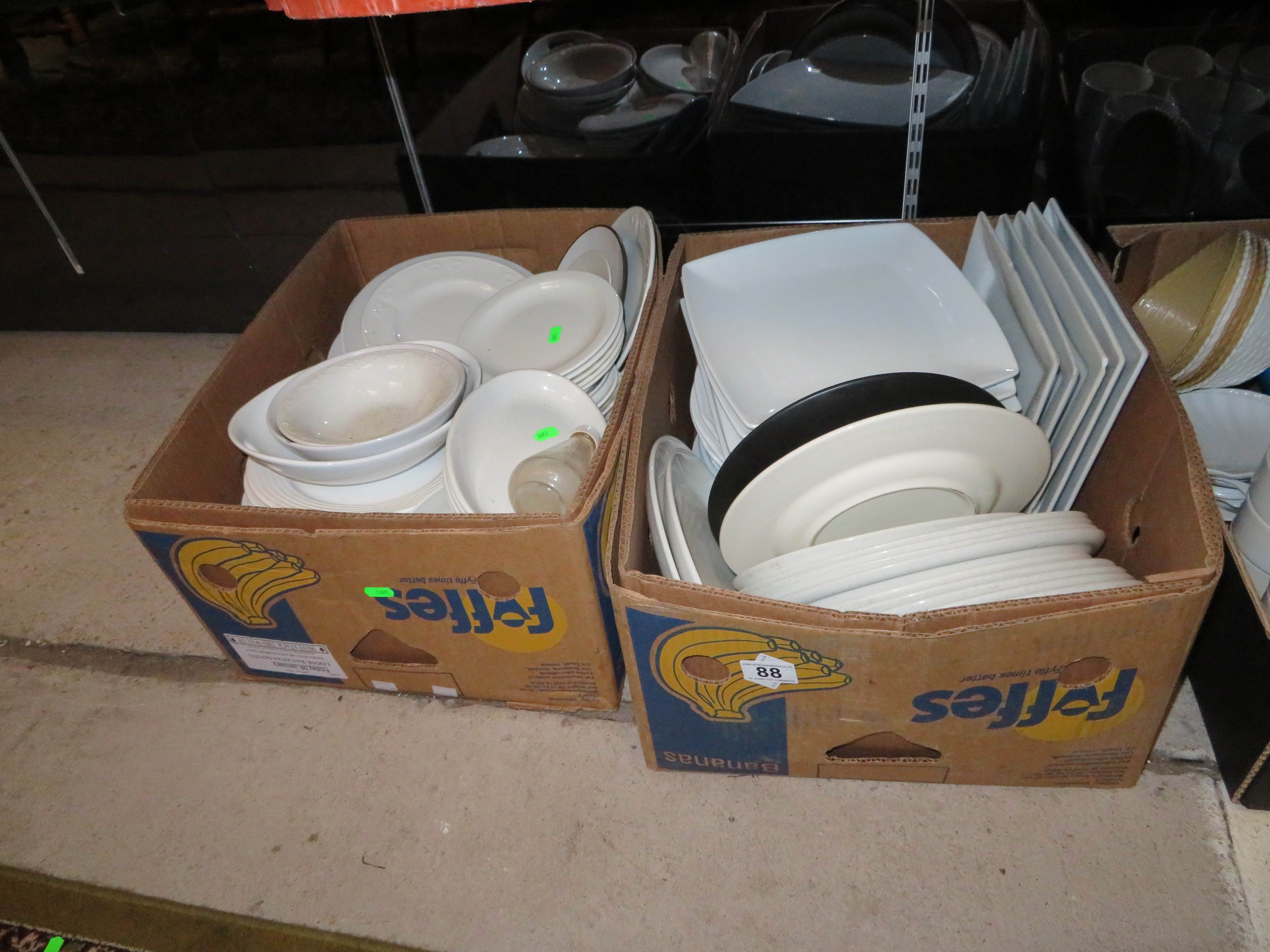 2 boxes of catering ware