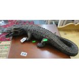 Resin alligator