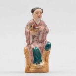 "Niña con cesta" Figura en porcelana China. Trabajo Chino, Siglo XX. Marca en la base. Buen estado