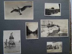 Fotoalbum mit 63 Schwarz-Weiß-Fotografien des Nordsee-Pädagogiums auf Föhr. 1926-1929. 13 Bll.