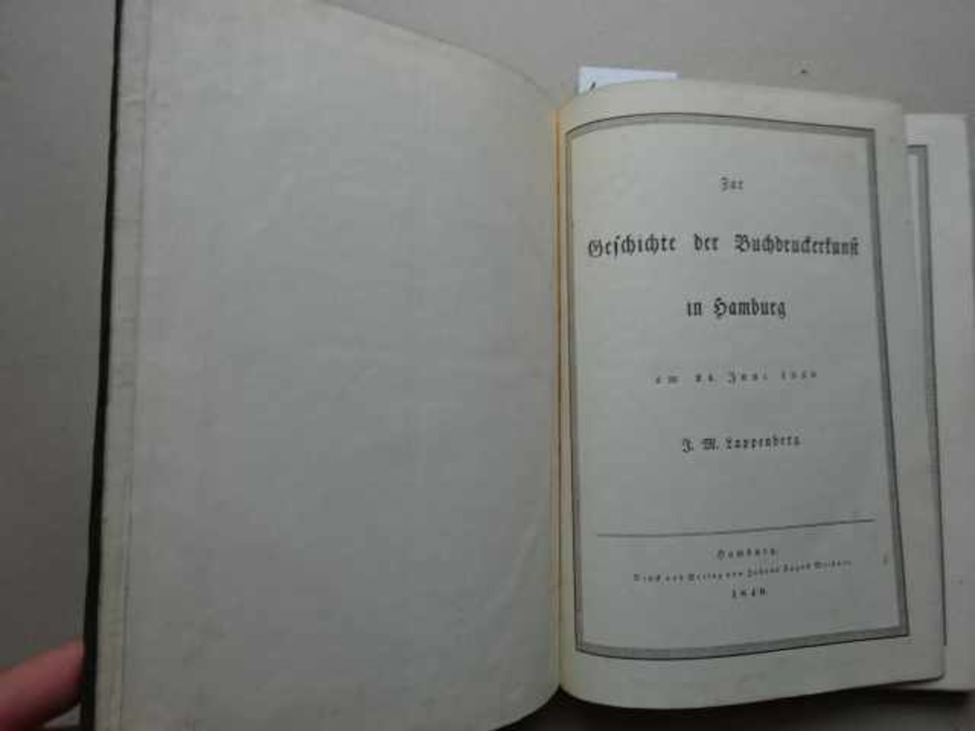 Hamburg.- Lappenberg, J.M. Zur Geschichte der Buchdruckerkunst in Hamburg am 24. Juni 1840. Hamburg, - Bild 2 aus 3