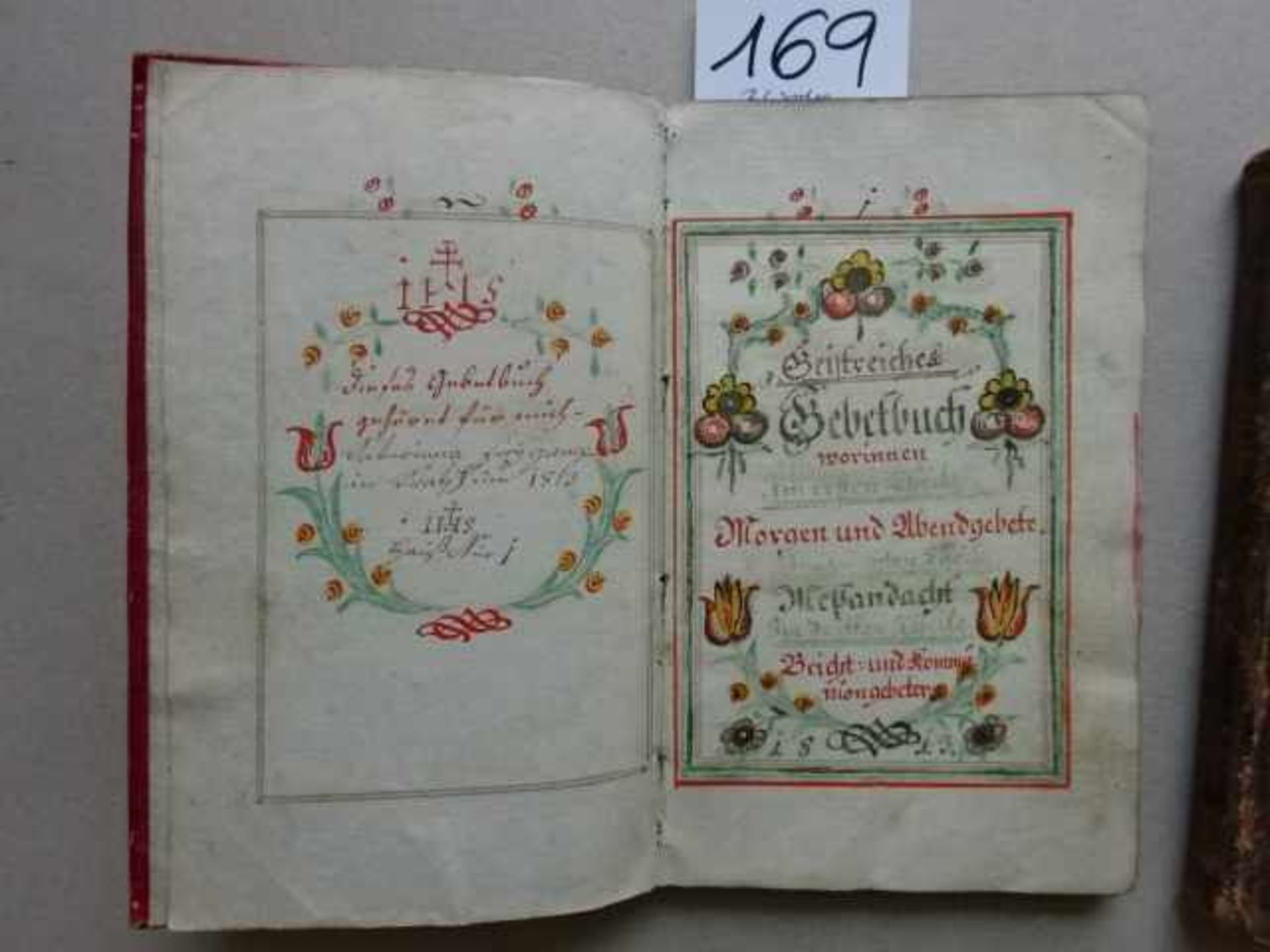 Gebetbücher.- 3 handschriftliche Gebetbücher, teilweise mit etwas Buchschmuck. Um 1800. 2 Ldr.- - Bild 2 aus 4