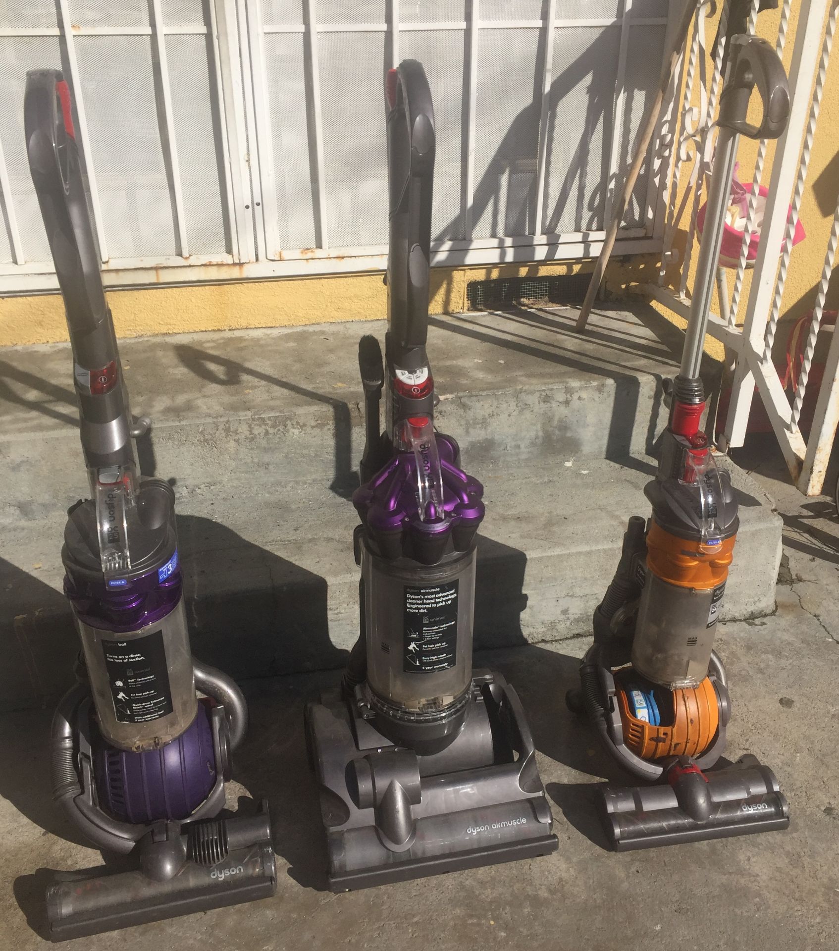 LOT OF 3 DYSON VACUUM CLEANERS - Image 4 of 4