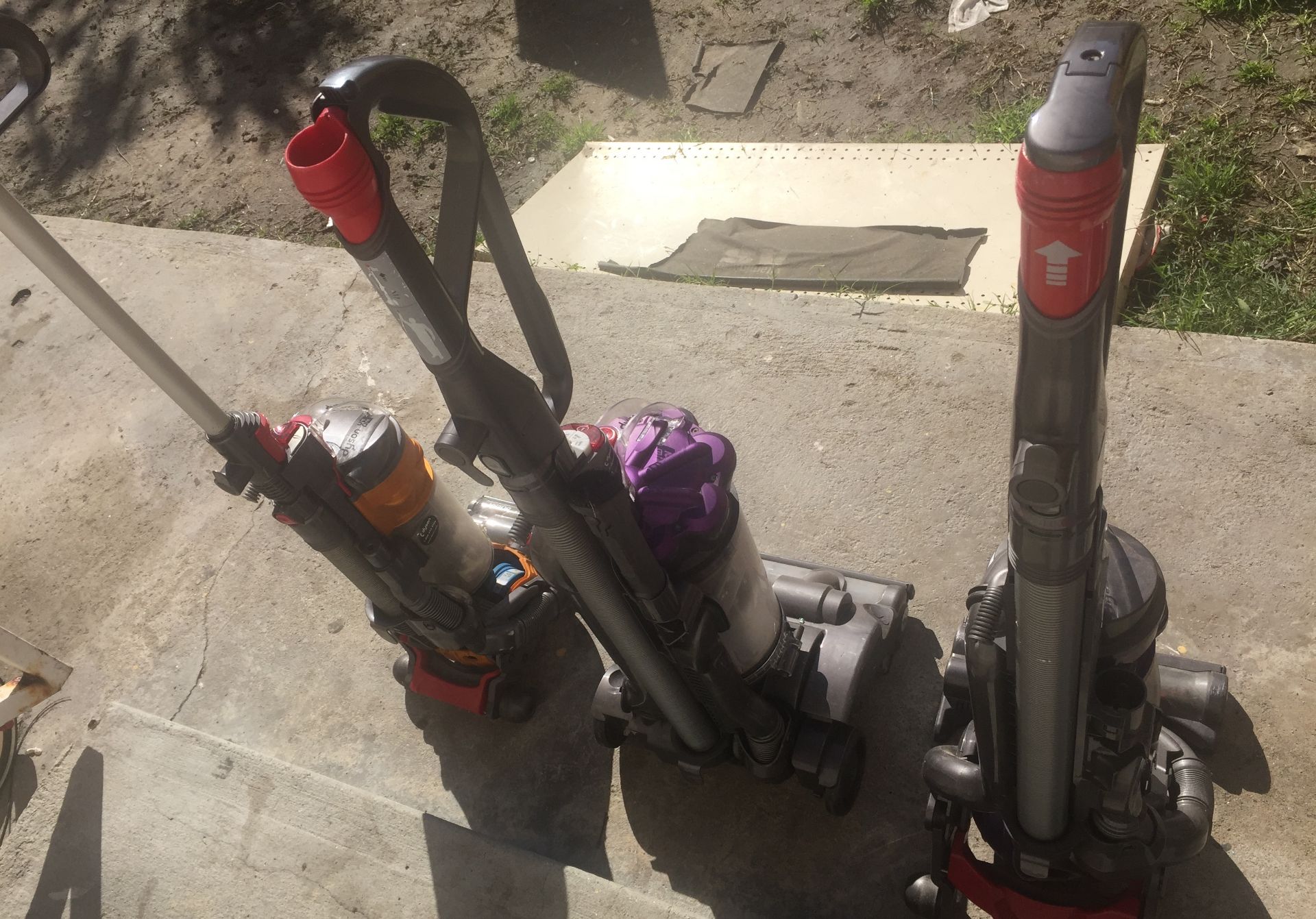 LOT OF 3 DYSON VACUUM CLEANERS - Image 2 of 4