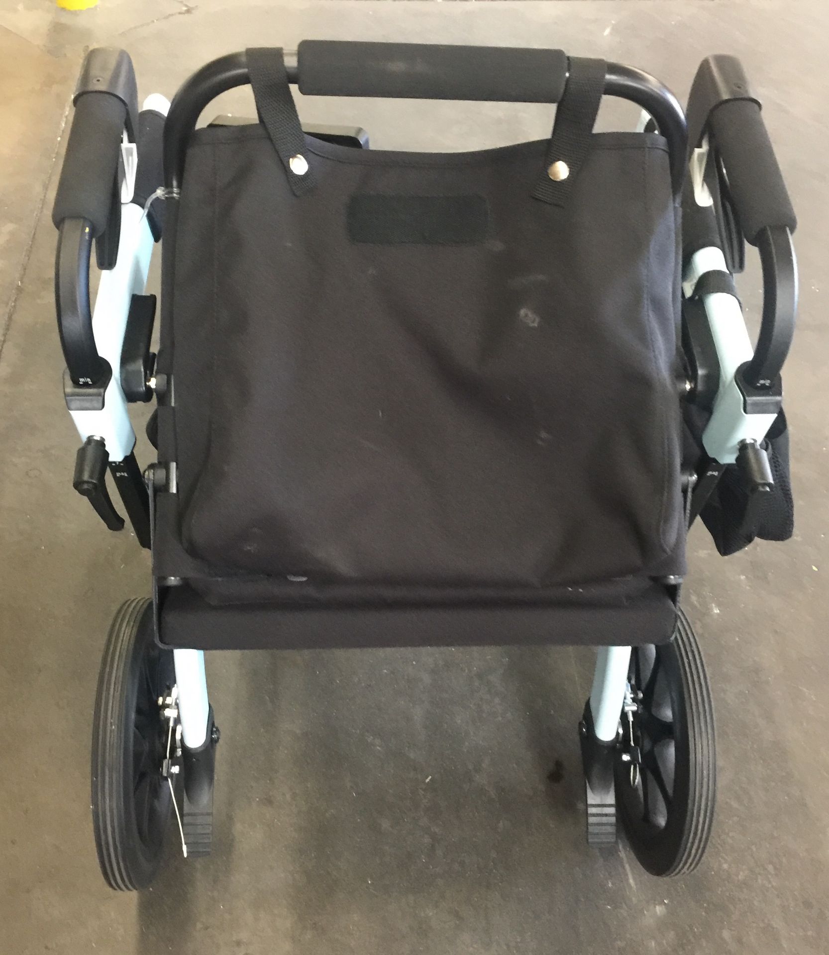 ROLLS MOTION ROLLATOR MEDICAL DEVICE CHAIR $1250 NEW - Image 3 of 3