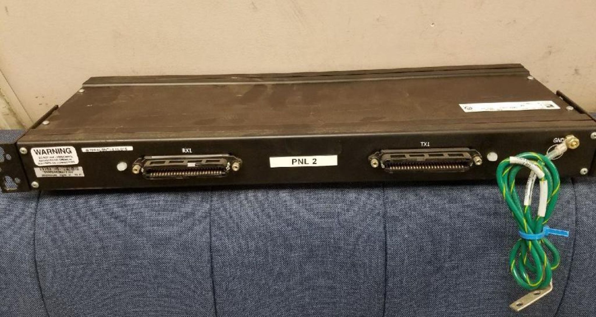 3 X COMPUTER NETWORKING GEAR SWITCHES - Image 2 of 3
