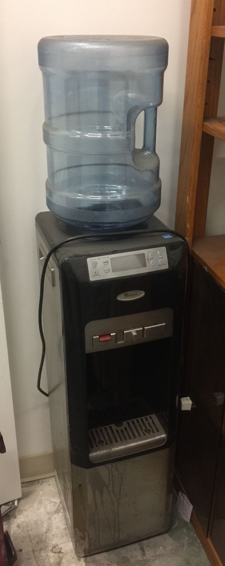 WATER COOLER SYSTEM WORKS