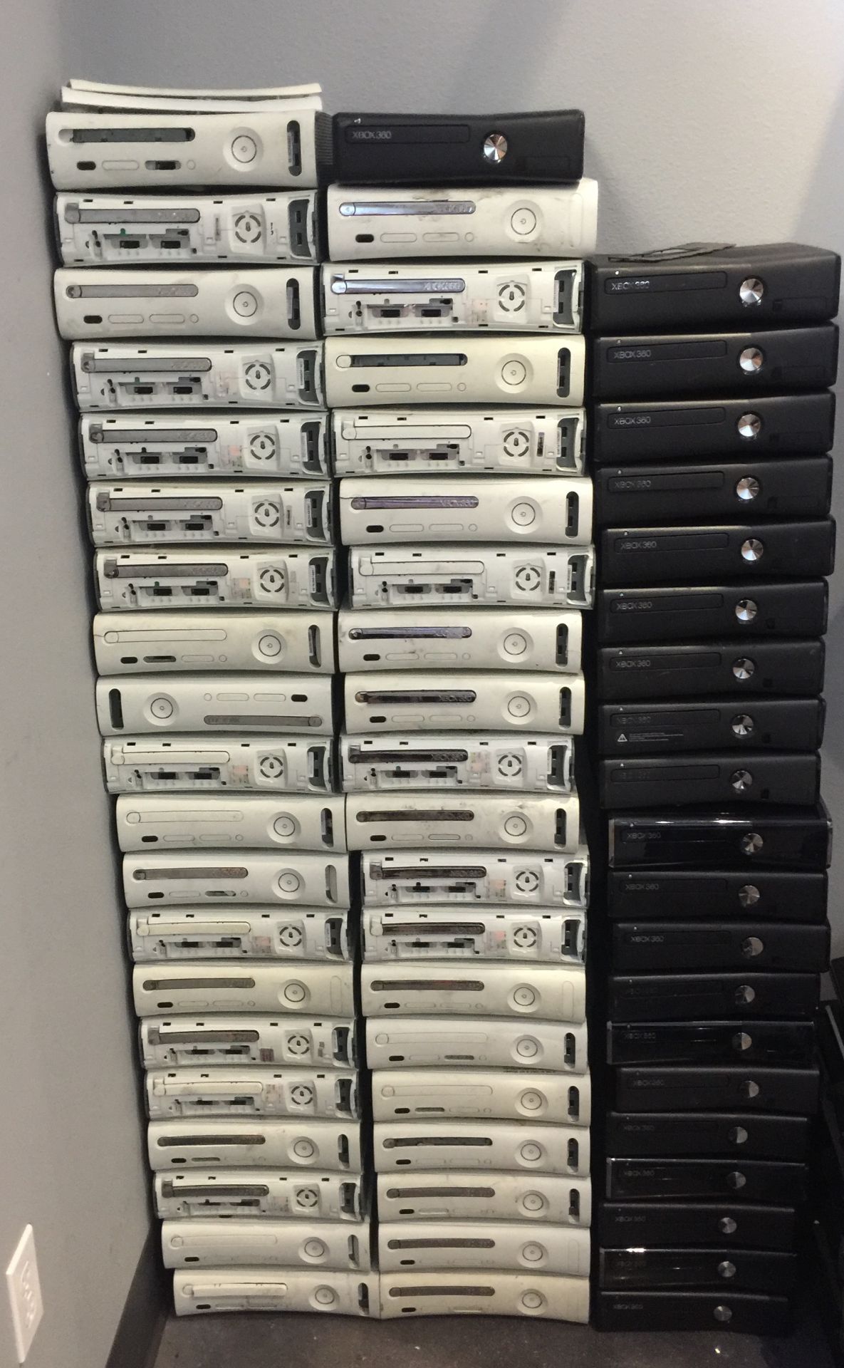 20 XBOX UNITS, NO IDEA OF CONDITION, SOLD AS IS