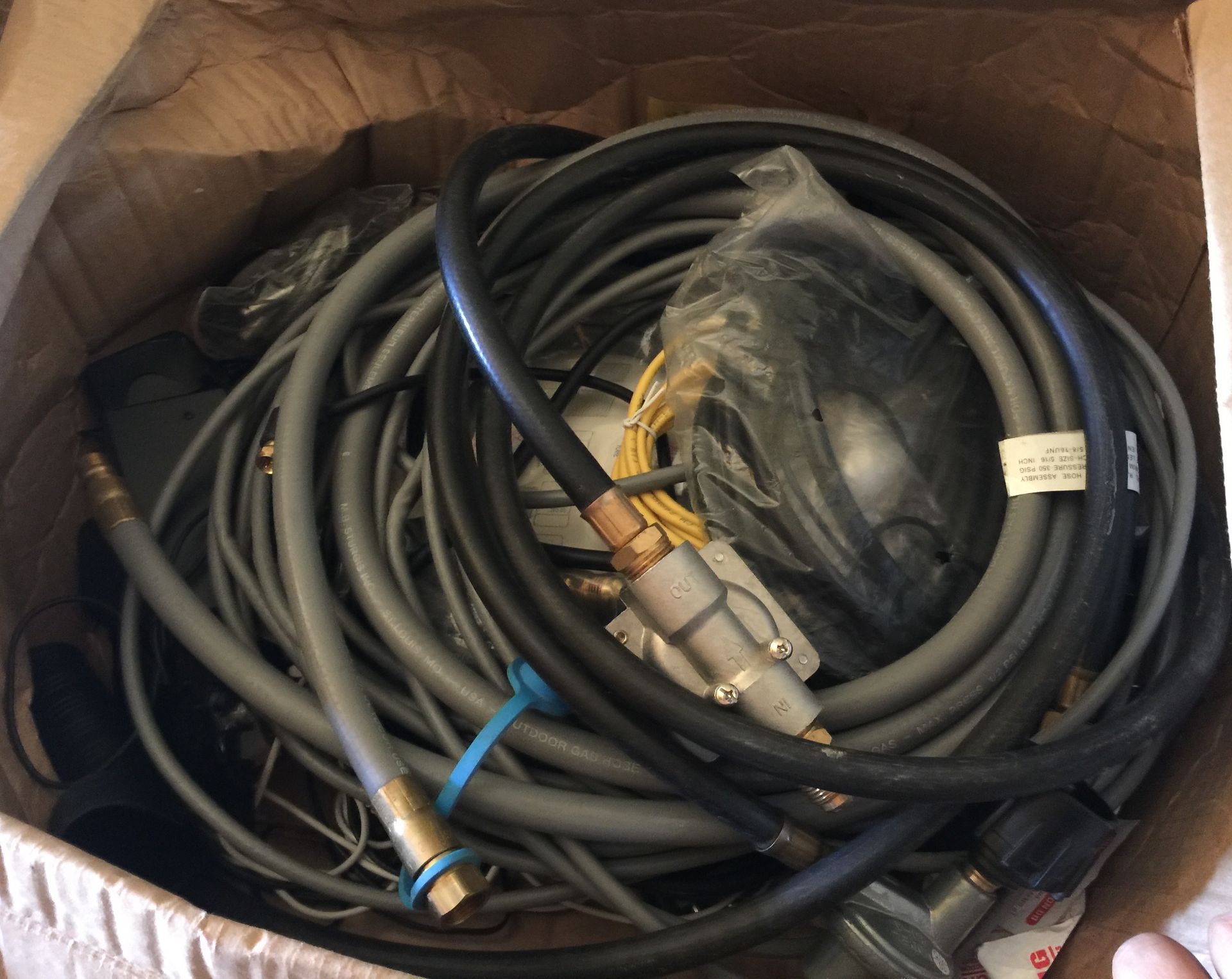 BOX BRAND NEW INDUSTRIAL CONNECTORS, WIRES, ETC