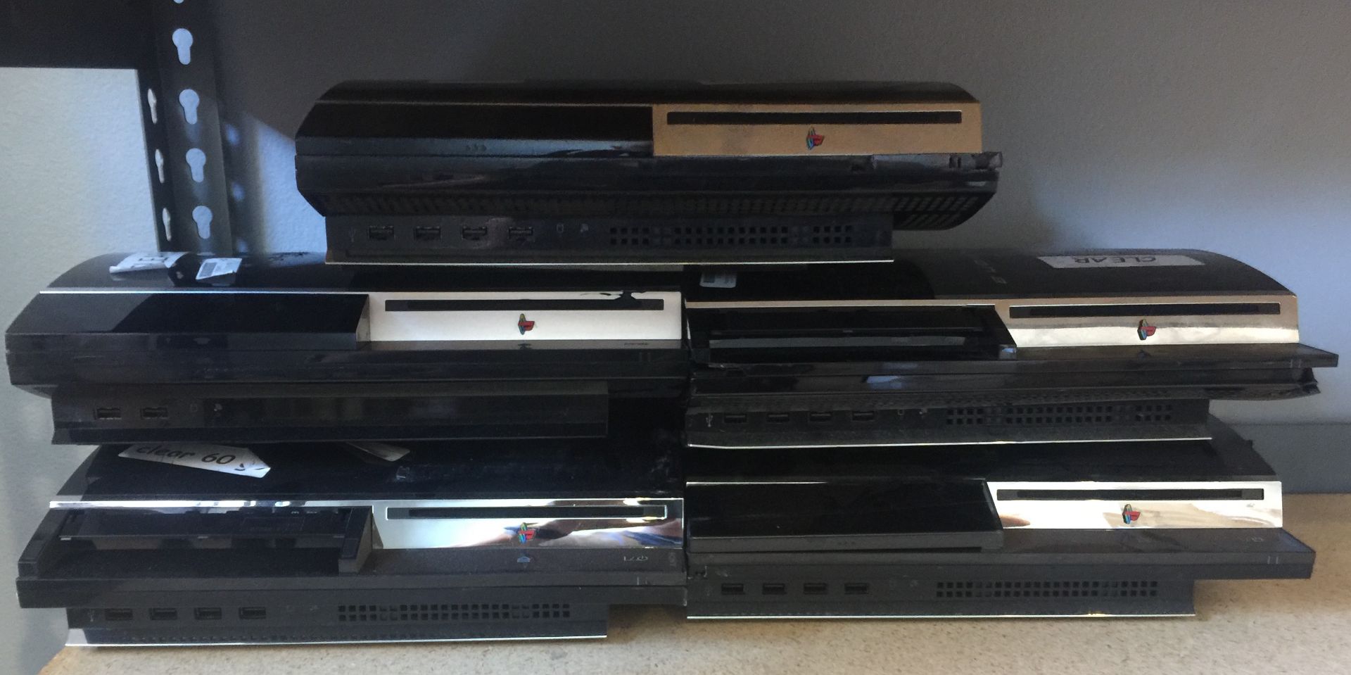 5 PLAYSTATION UNITS / SOLD AS IS / UNKNOWN CONDITION. - Bild 2 aus 4