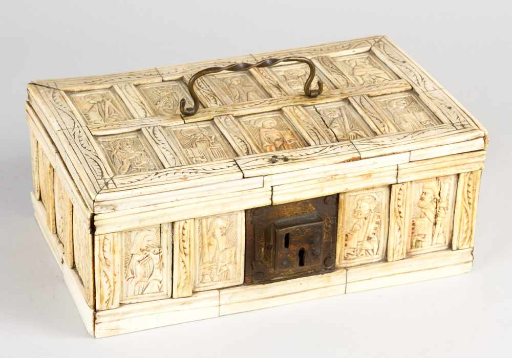 A French Gothic ivory casket in rectangular form, with lid to be opened, with 25 sculpted plaques of