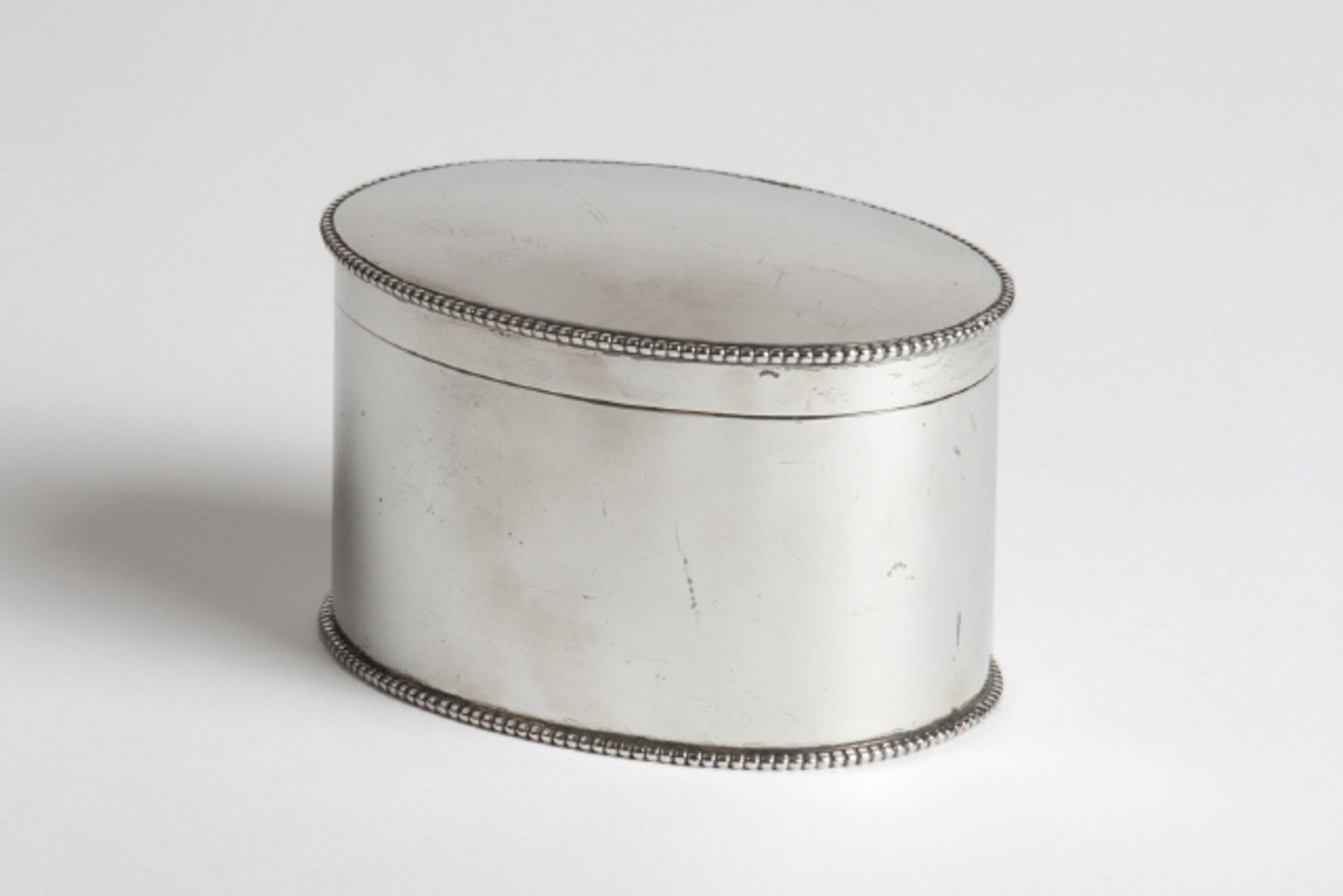 Ovale Deckeldose Silber 800, Firma Alexander Sturm, Dianakopfpunze 1872-1922, Innenvergoldung,