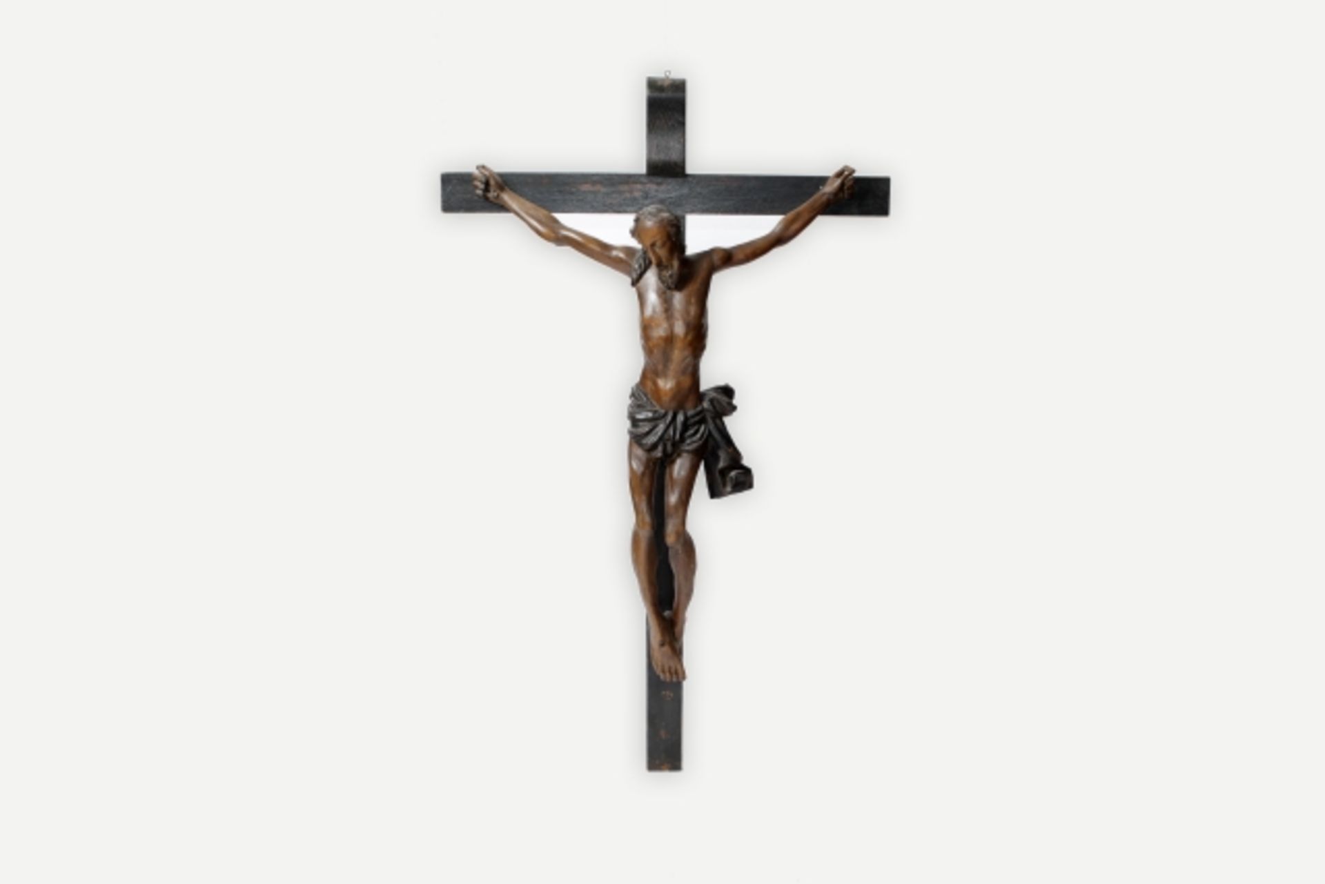 Kreuz mit Korpus Holz, geschnitzt, 2.Hälfte 18.Jh., Dreiangeltypus mit links flatterndem Lendentuch,