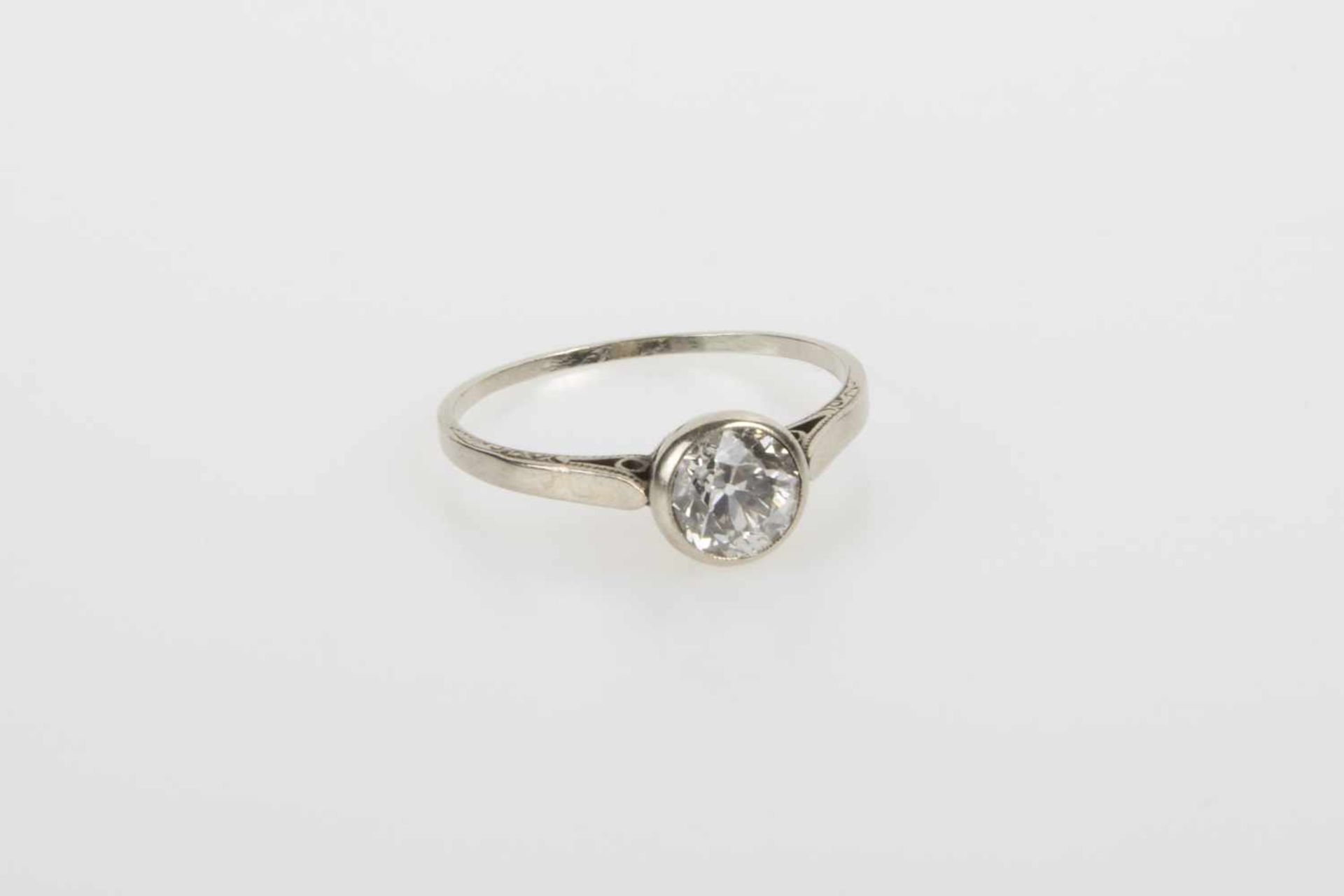 Brillantsolitärring 1,07 ct Weißgold 585 mit 1 Altschliffbrillant, RW 58, 1,8 g;