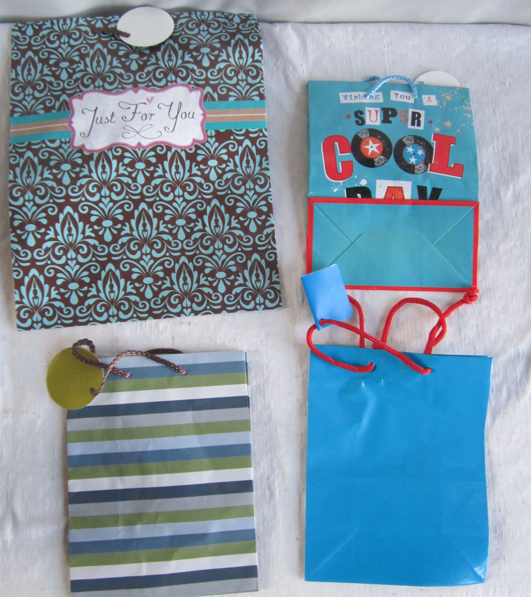 60 Pc Joblot Of Gift Bags, Various Styles And Sizes (Delivery Available)