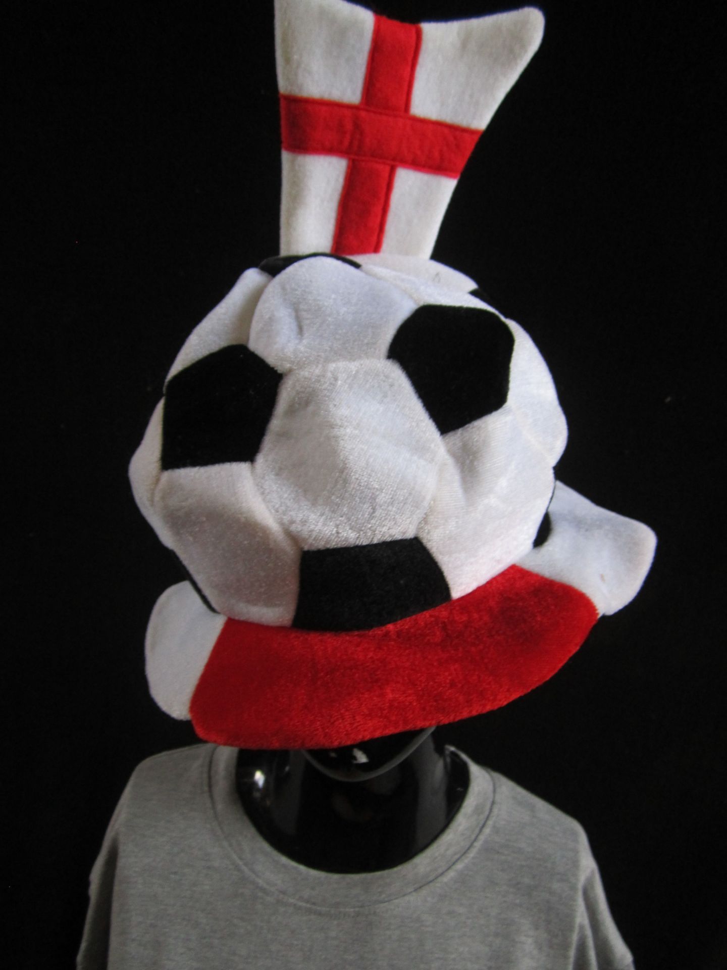 25 x England Design Carnival Style Top Hat Red/White (Delivery Available) One Size