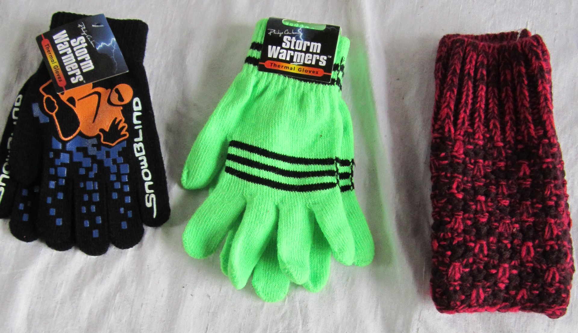 52 Pc Joblot Of Gloves/Kids Mittens, Various Colours, Delivery Available/See Description