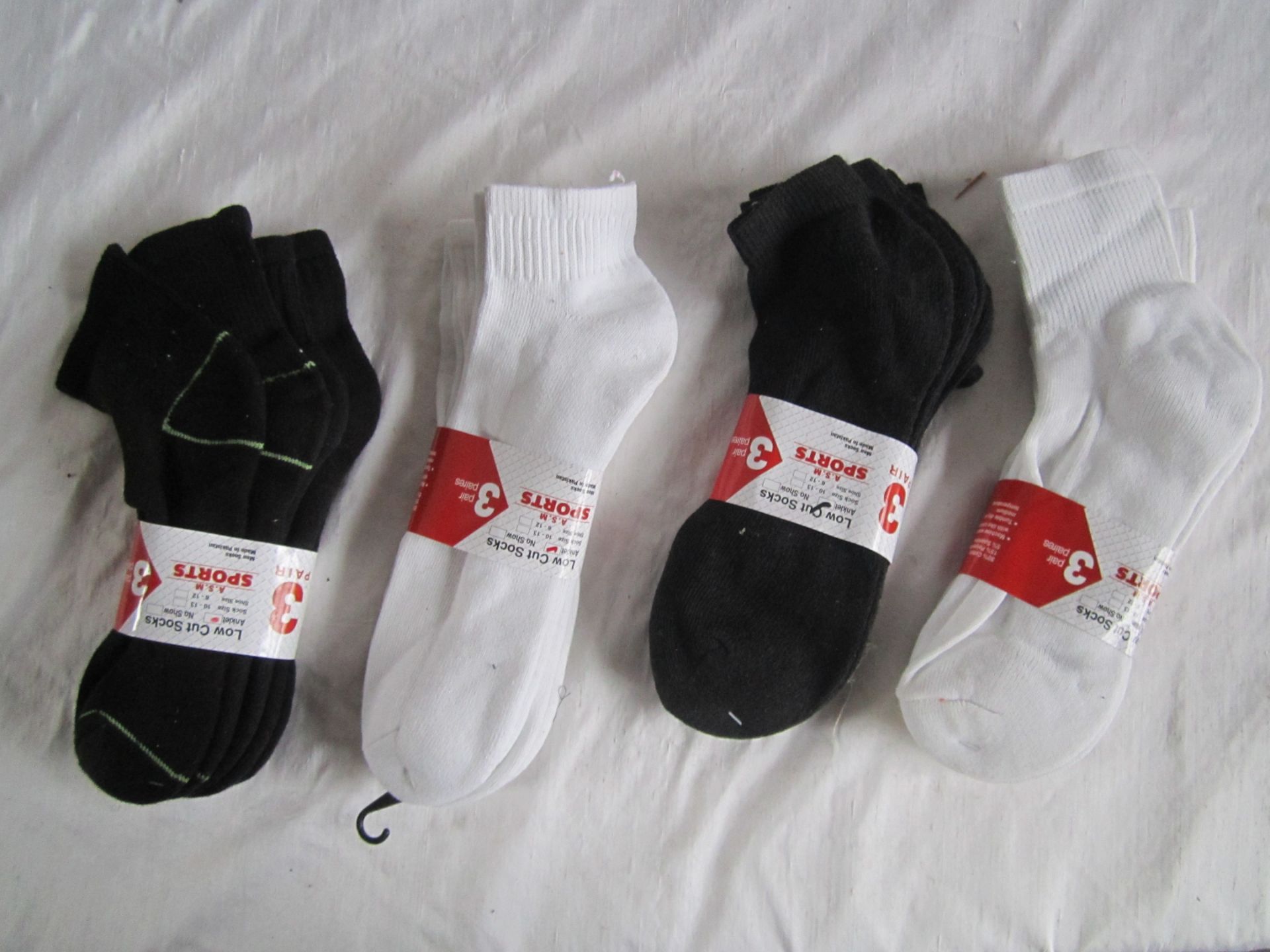 100 x ASM Sports Pairs Of Socks, White/Black Size 6-12 (Delivery Available)