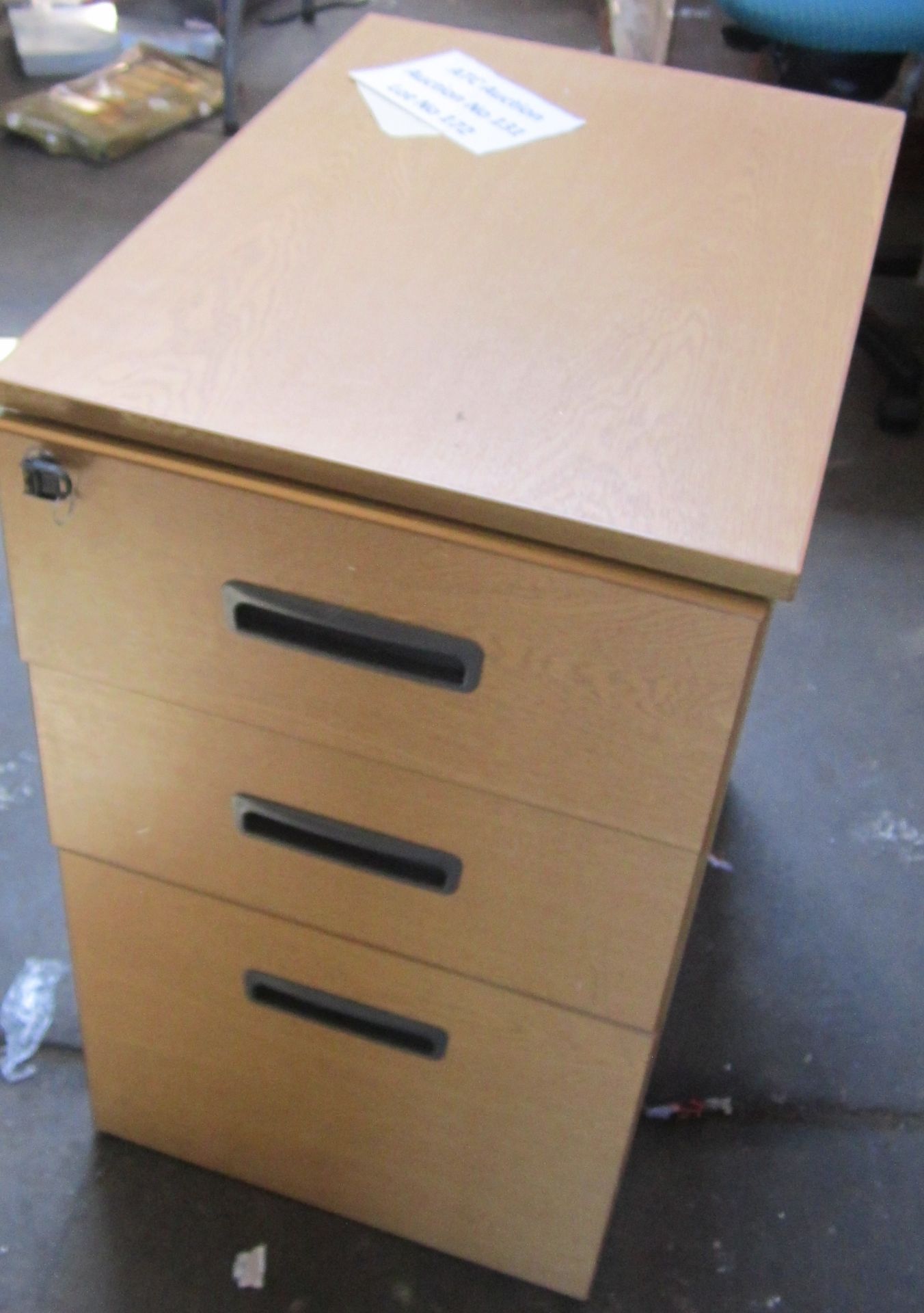 Furniture - Office Furniture Pedistal, 3 Draws With No Key On Wheels - Image 2 of 4