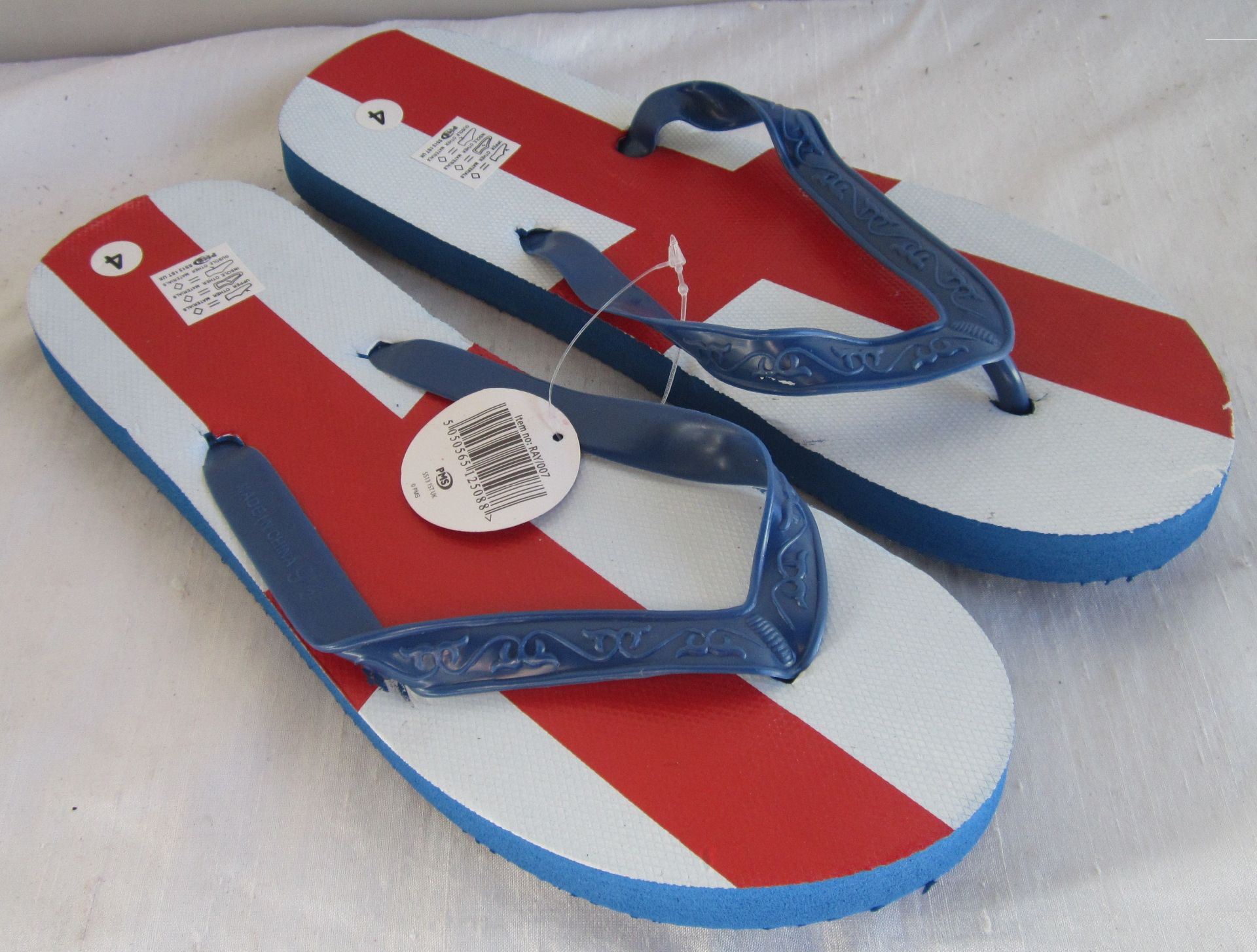 45 x PMS England Flip Flops, Red/Whitew/Blue, Size 4-11 (Delivery Available)