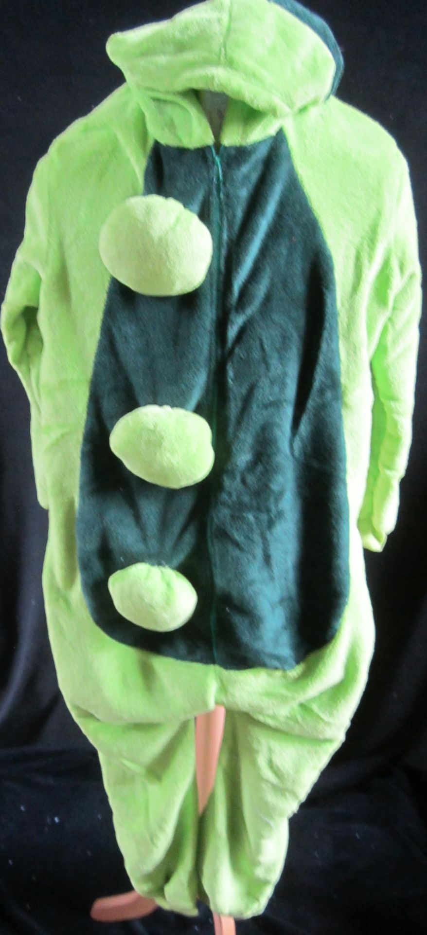 10 x Peas In a Pod Onesies, Green Small-Medium (Delivery Available)