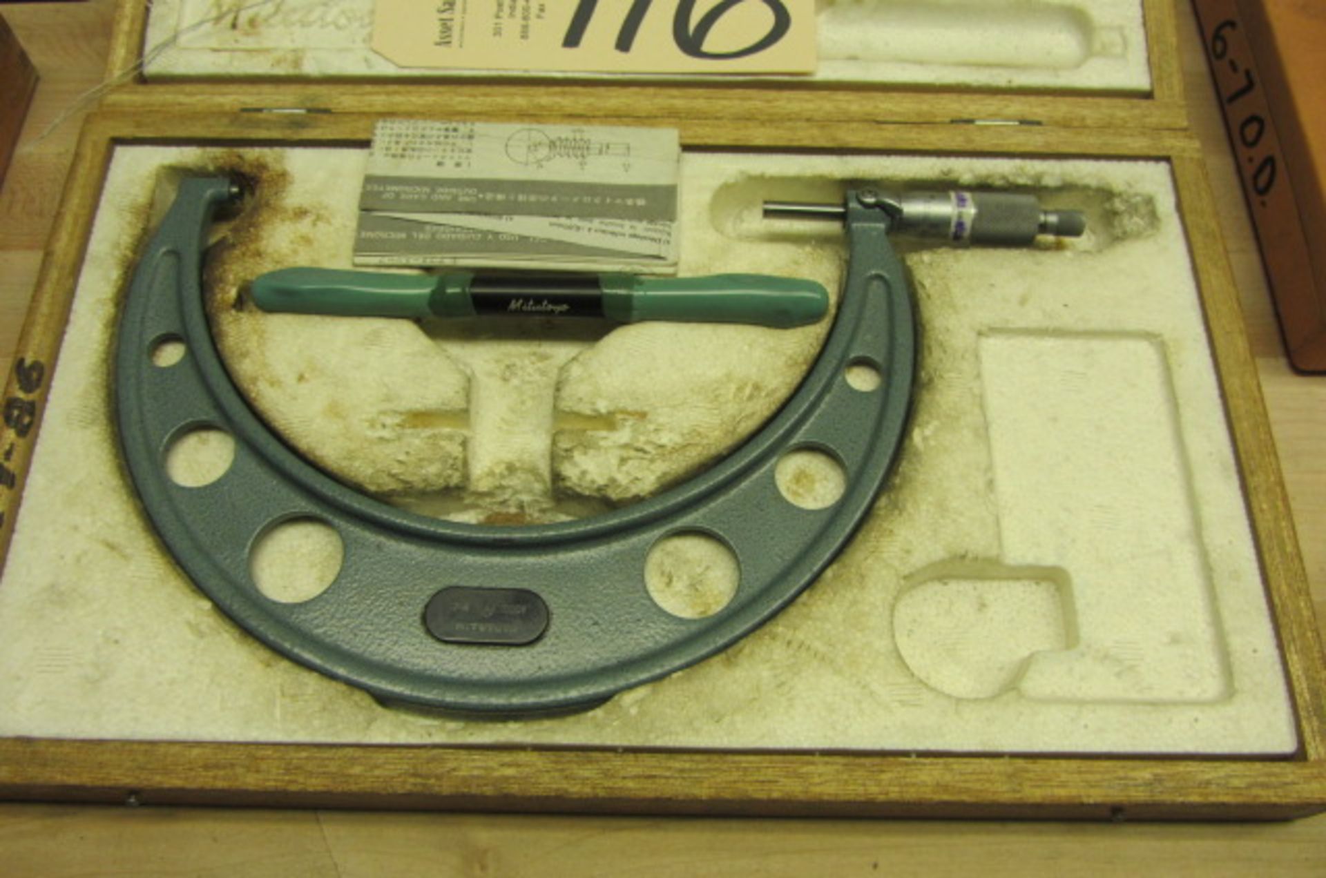 Mitutoyo 7'' - 8'' Micrometer