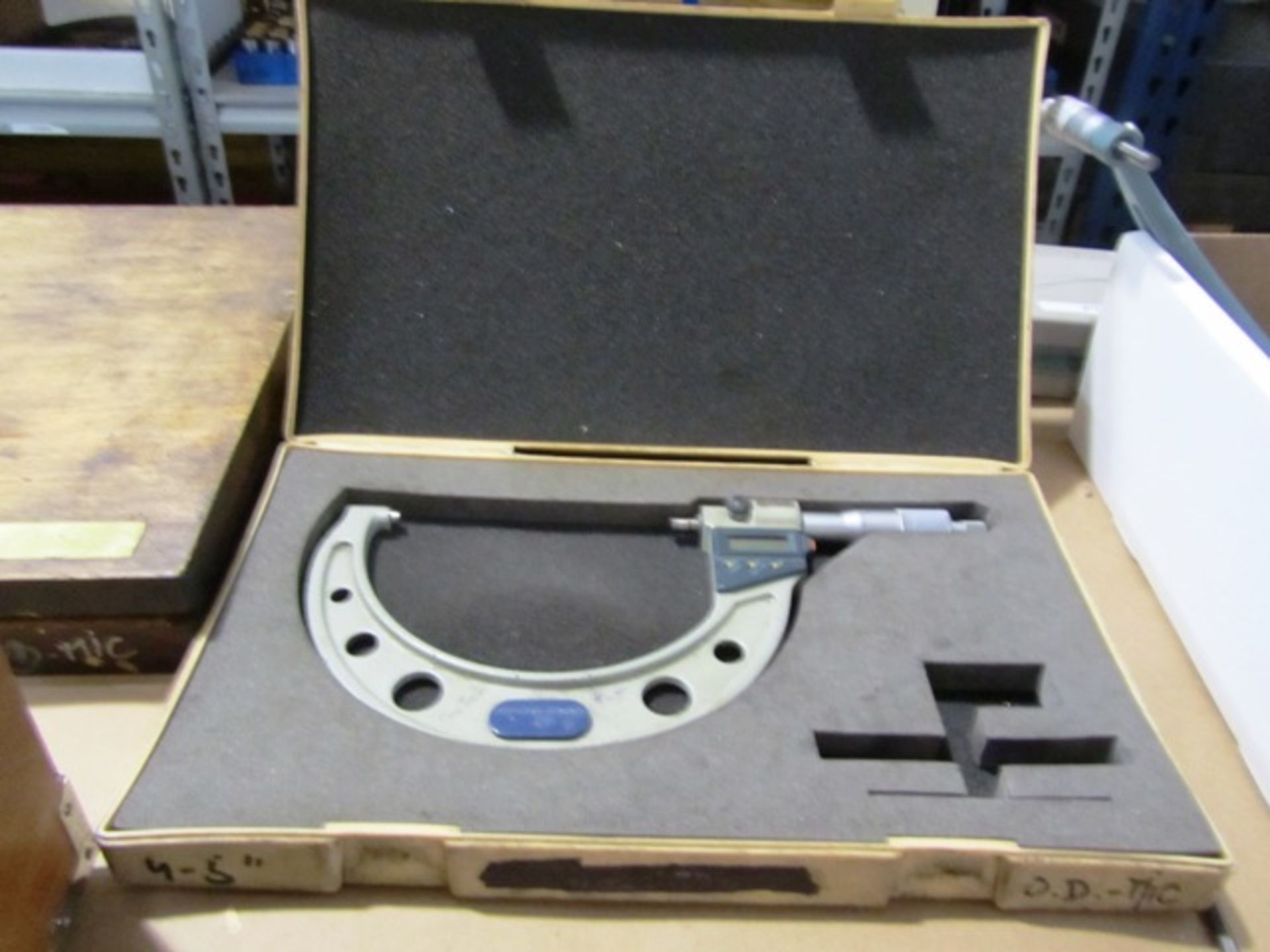 Mitutoyo 4''-5'' Digital Standard Micrometer