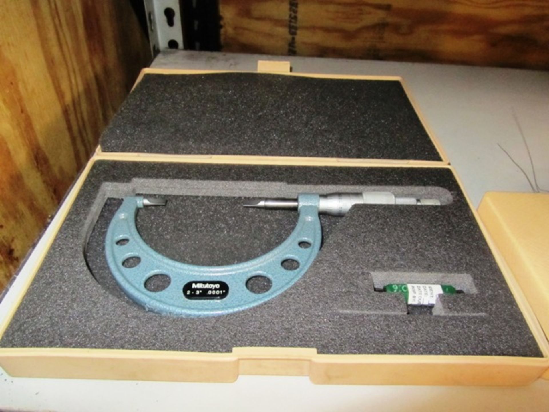 Mitutoyo 2''-3'' Blade Micrometer